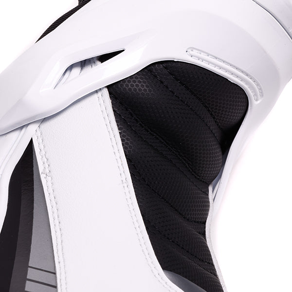 NEXUS 3 IN & OUT BOOTS