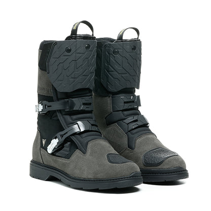 OVERYOND XT GORE-TEX BOOTS