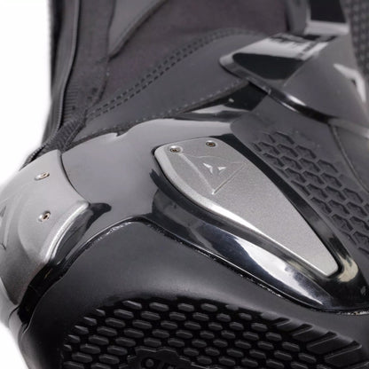 TORQUE 4 AIR BOOTS